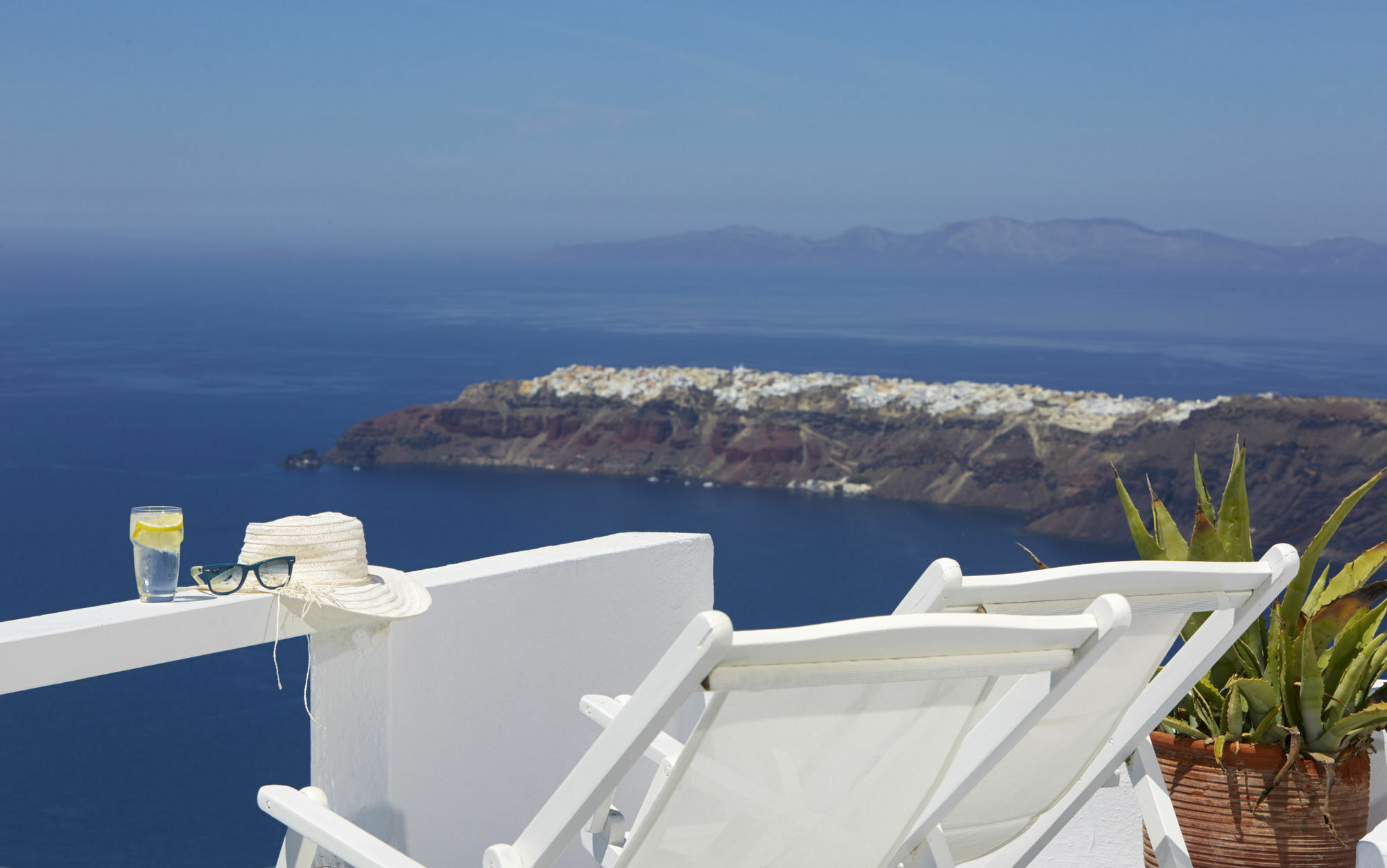 Whitedeck Santorini Hotel Imerovigli  Exterior photo